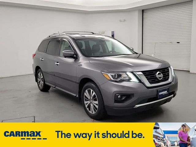 2018 Nissan Pathfinder SL