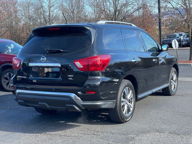 2018 Nissan Pathfinder SL