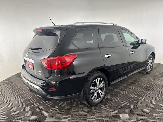 2018 Nissan Pathfinder SL