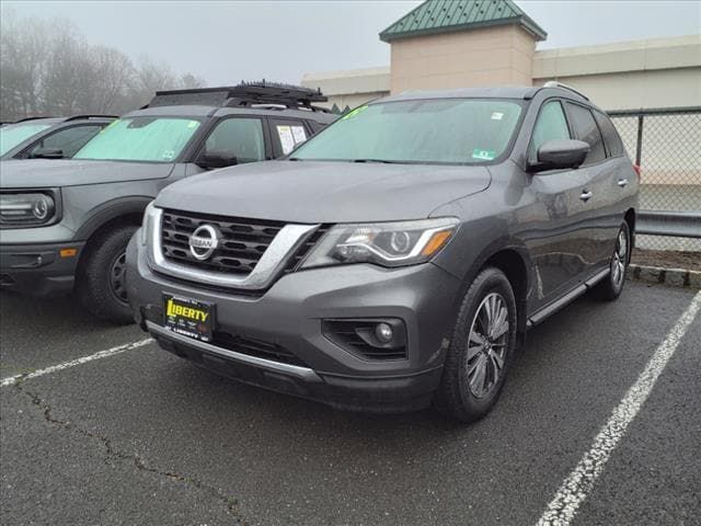 2018 Nissan Pathfinder SL