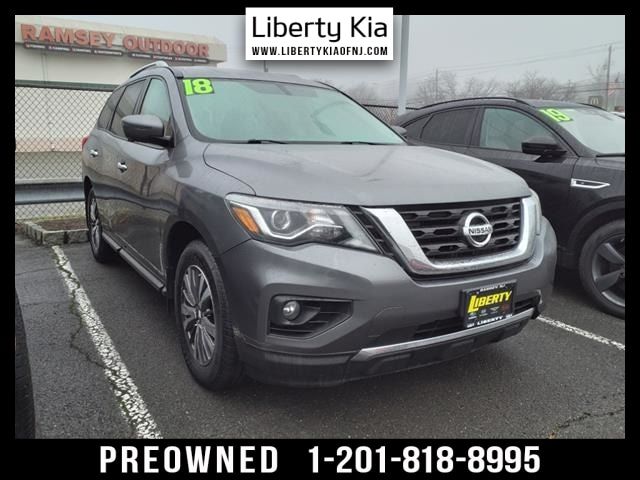 2018 Nissan Pathfinder SL