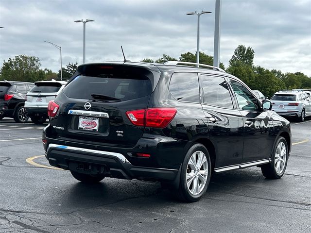 2018 Nissan Pathfinder SL