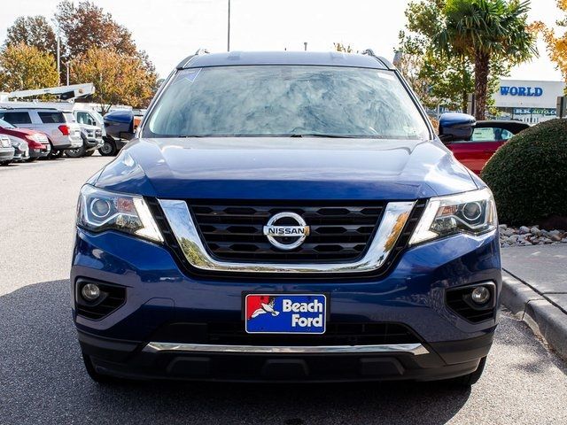 2018 Nissan Pathfinder SL