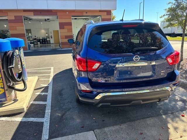 2018 Nissan Pathfinder SL