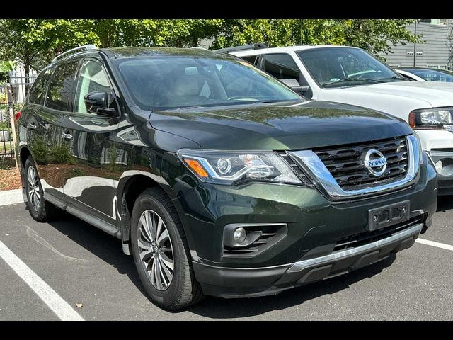 2018 Nissan Pathfinder SL