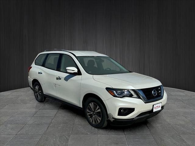 2018 Nissan Pathfinder SL