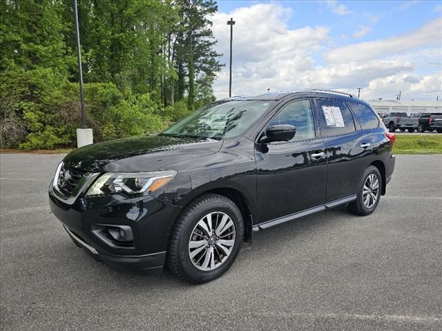 2018 Nissan Pathfinder SL