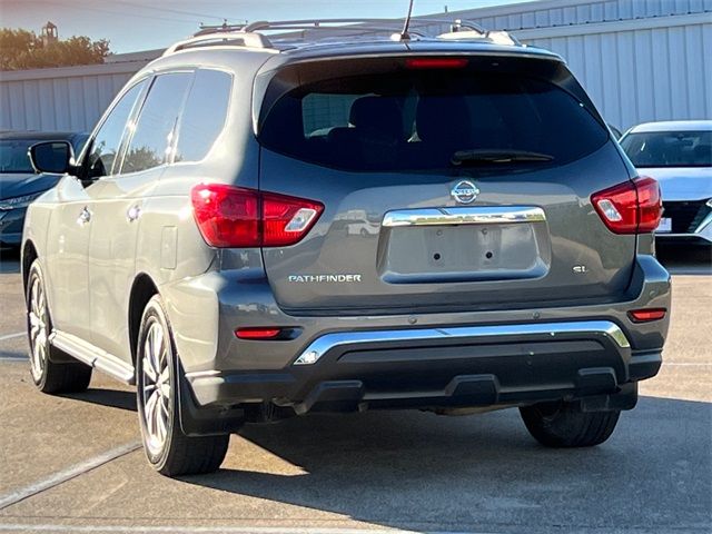 2018 Nissan Pathfinder SL