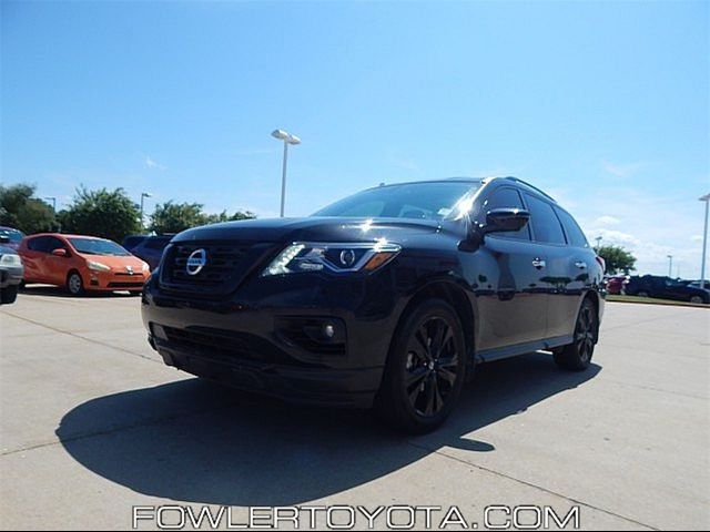 2018 Nissan Pathfinder SL