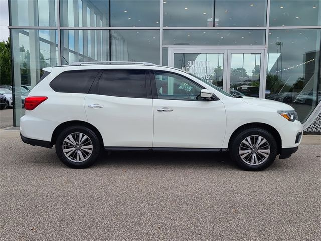 2018 Nissan Pathfinder SL