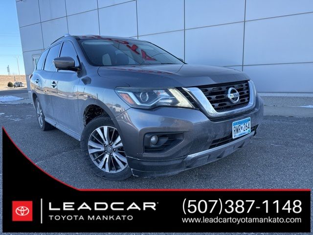 2018 Nissan Pathfinder SL