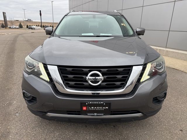 2018 Nissan Pathfinder SL