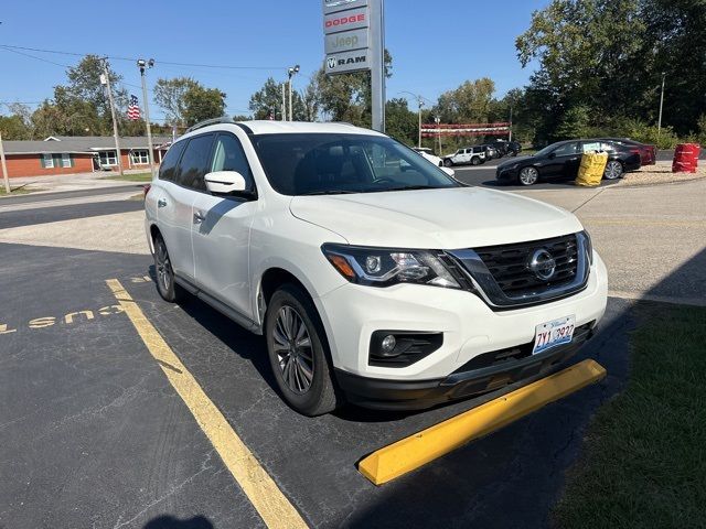 2018 Nissan Pathfinder SL