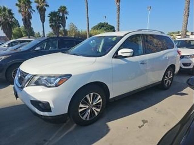 2018 Nissan Pathfinder SL