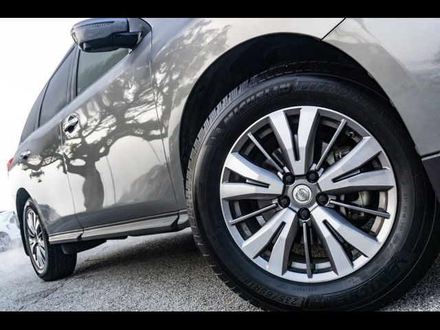 2018 Nissan Pathfinder SL