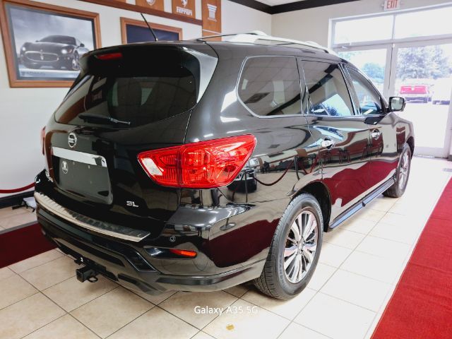 2018 Nissan Pathfinder SL