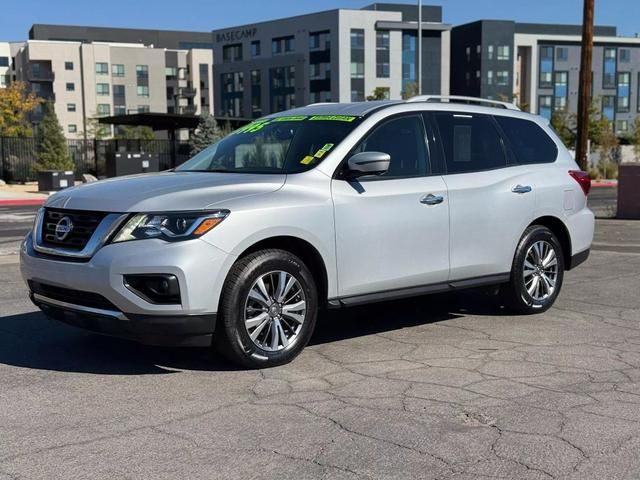 2018 Nissan Pathfinder SL