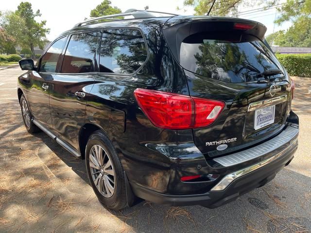 2018 Nissan Pathfinder SL