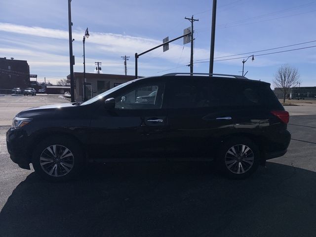 2018 Nissan Pathfinder SV