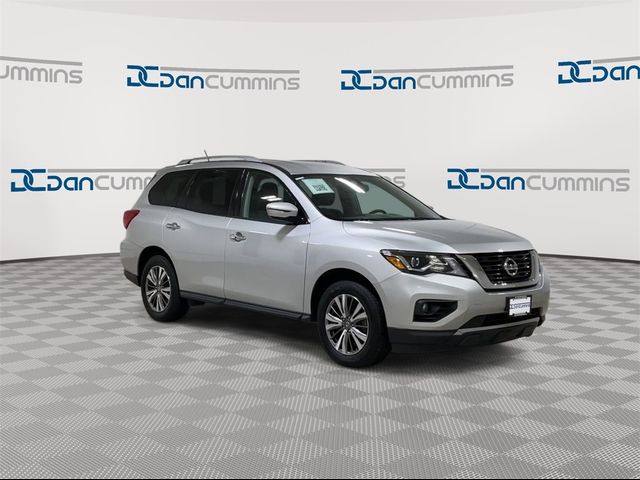 2018 Nissan Pathfinder SV