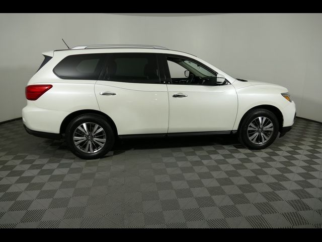 2018 Nissan Pathfinder SV