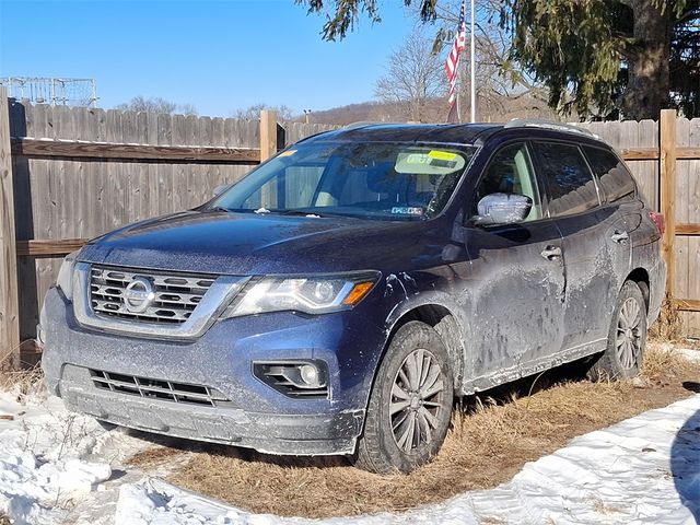 2018 Nissan Pathfinder SV