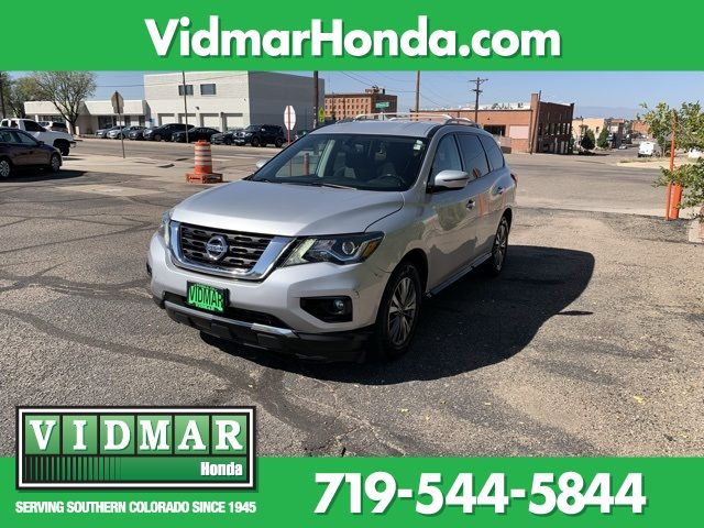 2018 Nissan Pathfinder SV