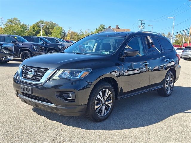 2018 Nissan Pathfinder SV