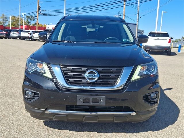 2018 Nissan Pathfinder SV