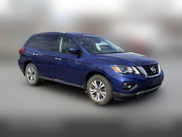 2018 Nissan Pathfinder SV