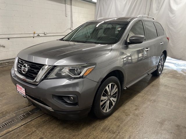 2018 Nissan Pathfinder SV