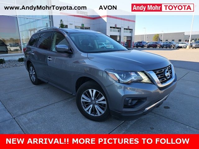 2018 Nissan Pathfinder SV