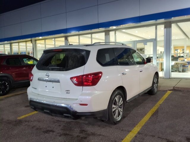 2018 Nissan Pathfinder SV