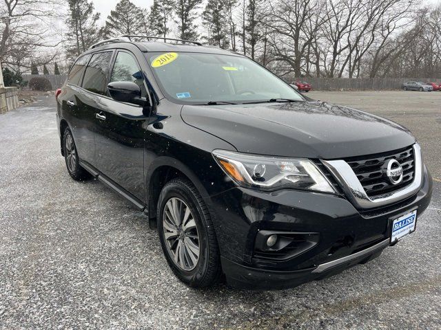 2018 Nissan Pathfinder SV