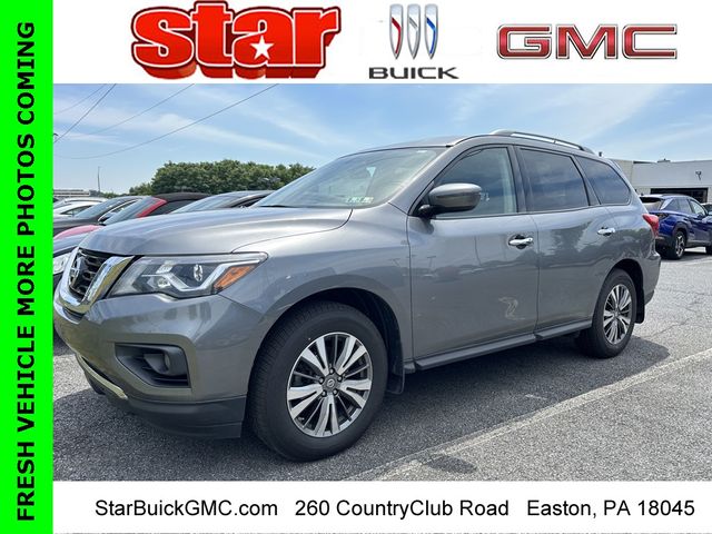 2018 Nissan Pathfinder SV