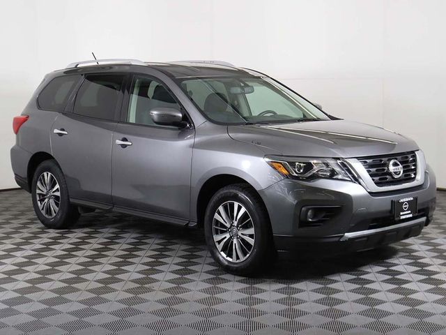 2018 Nissan Pathfinder SV