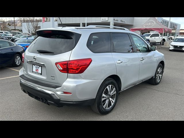 2018 Nissan Pathfinder SV