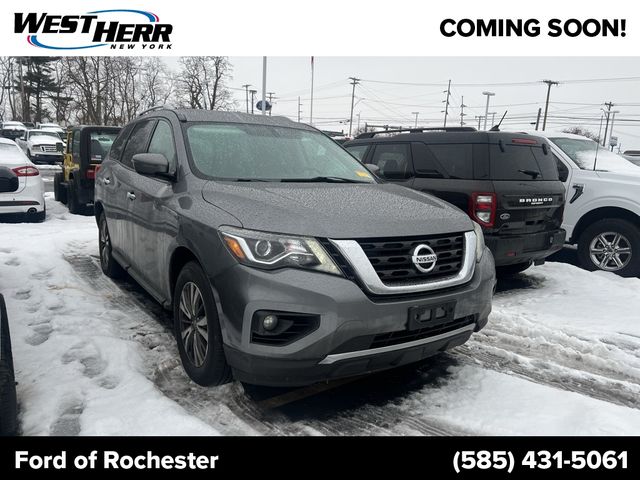 2018 Nissan Pathfinder SV