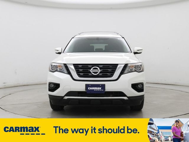2018 Nissan Pathfinder SV