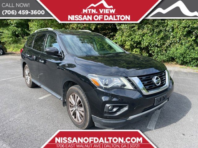 2018 Nissan Pathfinder SV