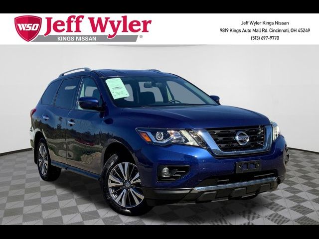 2018 Nissan Pathfinder SV