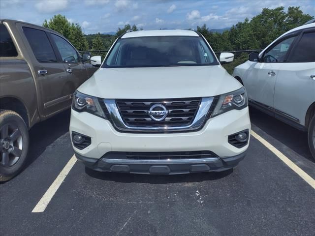 2018 Nissan Pathfinder SV