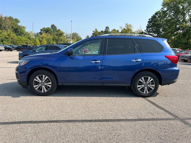 2018 Nissan Pathfinder SV