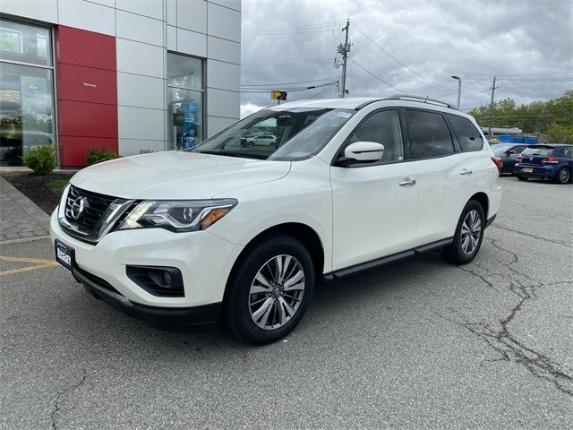 2018 Nissan Pathfinder SV