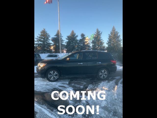 2018 Nissan Pathfinder SV