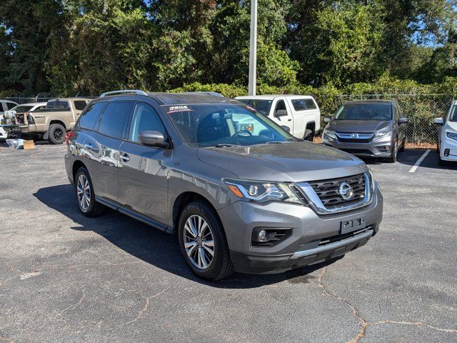 2018 Nissan Pathfinder SV