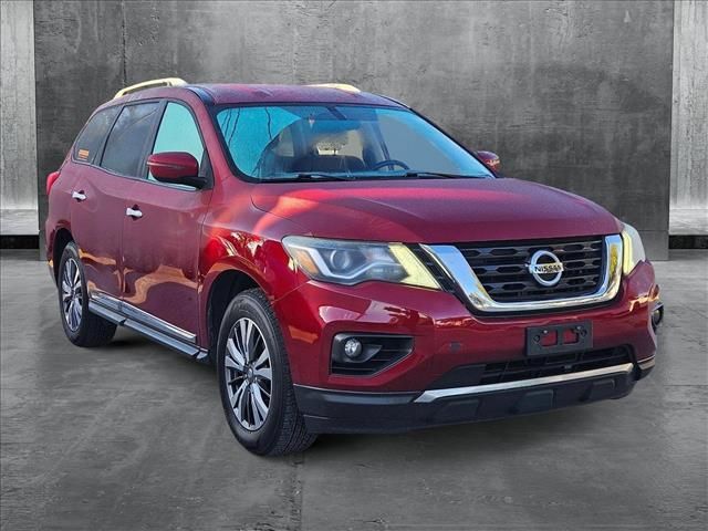 2018 Nissan Pathfinder SV