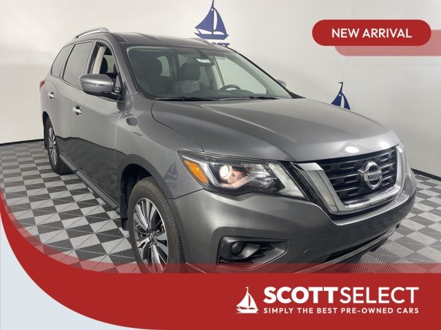 2018 Nissan Pathfinder SV