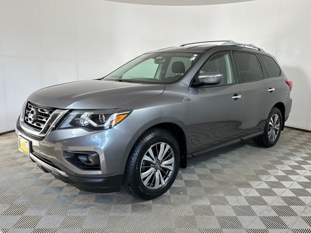 2018 Nissan Pathfinder SV