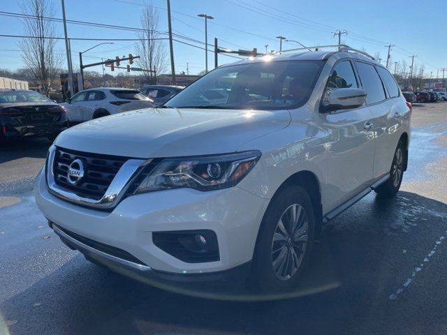 2018 Nissan Pathfinder SV